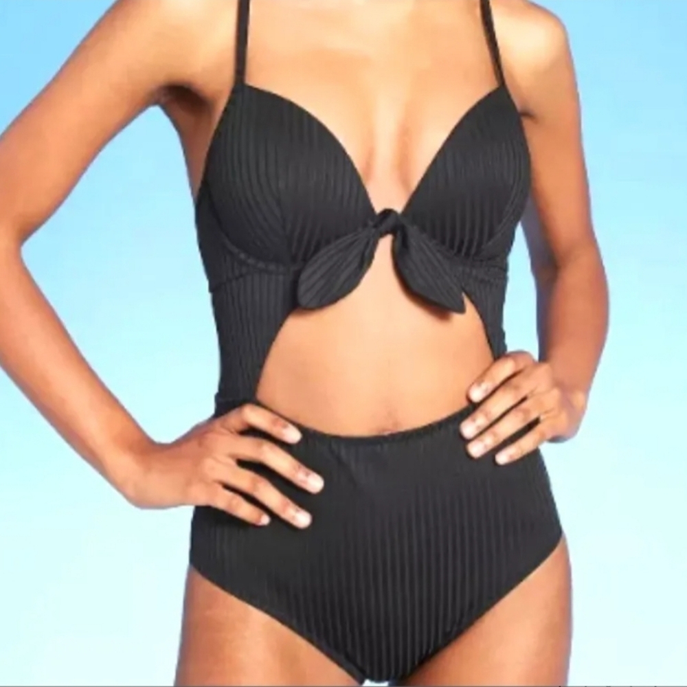Shade & Shore Swimsuit 32B One-Piece Ribbed